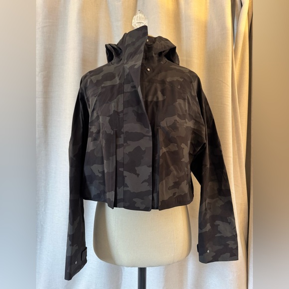 lululemon athletica Jackets & Blazers - Lululemon Rain Chaser Jacket Heritage 365 Camo Dark Olive